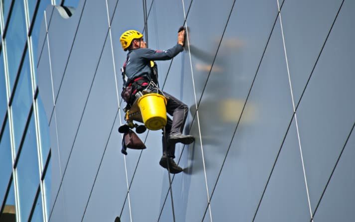 اسعار تنظيف واجهات المباني